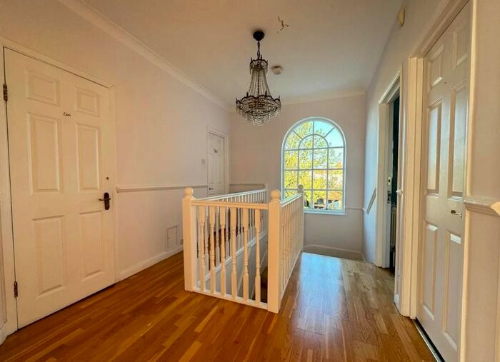 4 Bedroom Detached House To Rent In Highams Park Road, London, E4