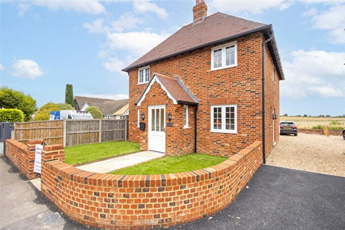 3 Bedroom Detached House For Sale In The Street, Bapchild, Sittingbourne, Kent, ME9