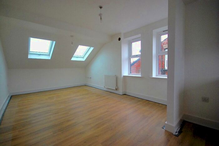 1 Bedroom Flat To Rent In Osborne Road, Levenshulme, Manchester, M19