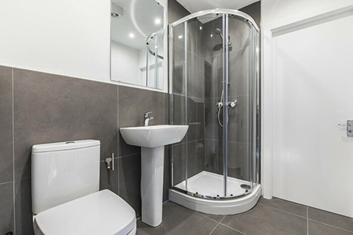 6 Bedroom House To Rent In Westfield Road, Leeds, LS3