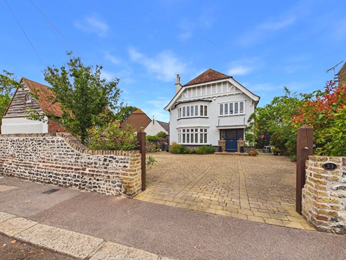 4 Bedroom Detached House For Sale In Reading Street, Broadstairs, CT10