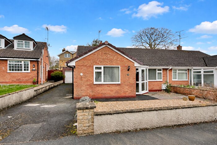 3 Bedroom Semi Detached Bungalow For Sale In Cambridge Close, Yeovil, Somerset, BA20
