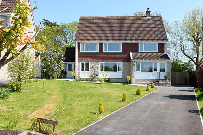 5 Bedroom Detached House For Sale In Neville Park, Baltonsborough, BA6