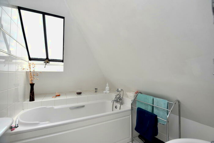 4 Bedroom Detached House For Sale In Chedworth Place, Tattingstone, IP9
