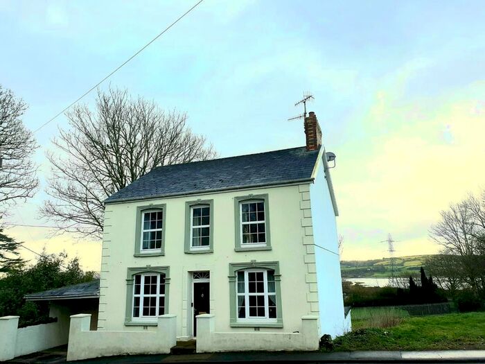 6 Bedroom Detached House For Sale In Castle Street, Loughor, Swansea, SA4