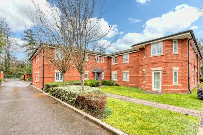 2 Bedroom Apartment For Sale In London Road, Sunningdale, Ascot, Berkshire, SL5