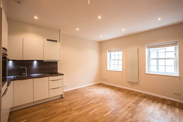 Studio To Rent In Wandsworth Road, London, SW8