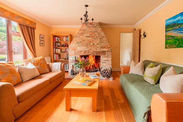 5 Bedroom Detached House For Sale In Rocks Lane, High Hurstwood, Uckfield, TN22