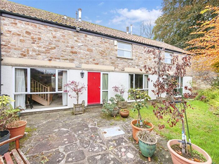 5 Bedroom Semi-Detached House For Sale In Chew Court, Chew Magna, BS40