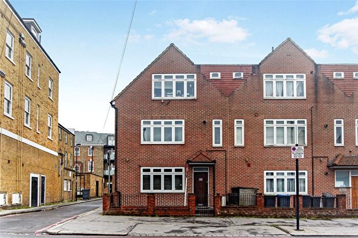 2 Bedroom Maisonette To Rent In Stanford Road, London, SW16