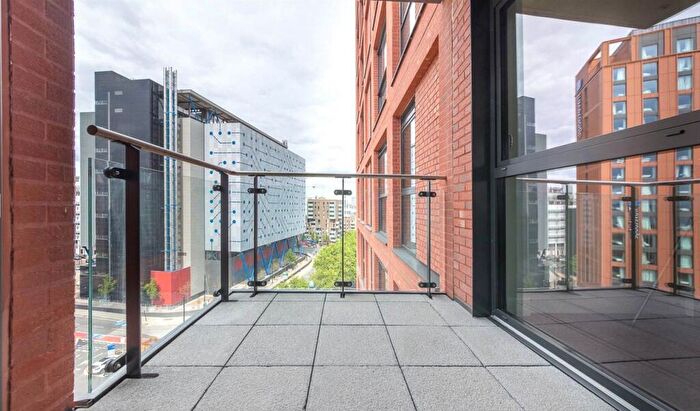 1 Bedroom Flat For Sale In Leamouth Road, Canary Wharf, E14