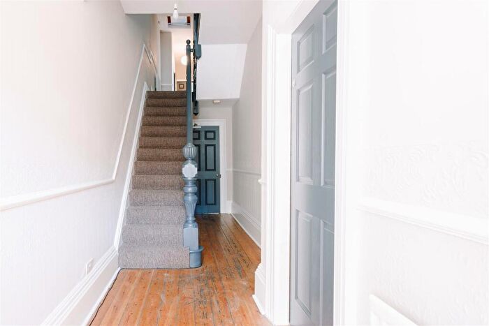 6 Bedroom Private Hall To Rent In Beresford Avenue, Hull, HU6