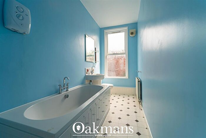 1 Bedroom Flat To Rent In Carlyle Road, Edgbaston, Birmingham, B16