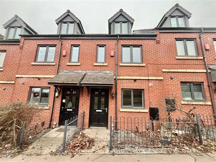 3 Bedroom Property To Rent In Park Lane, Nottingham, NG6