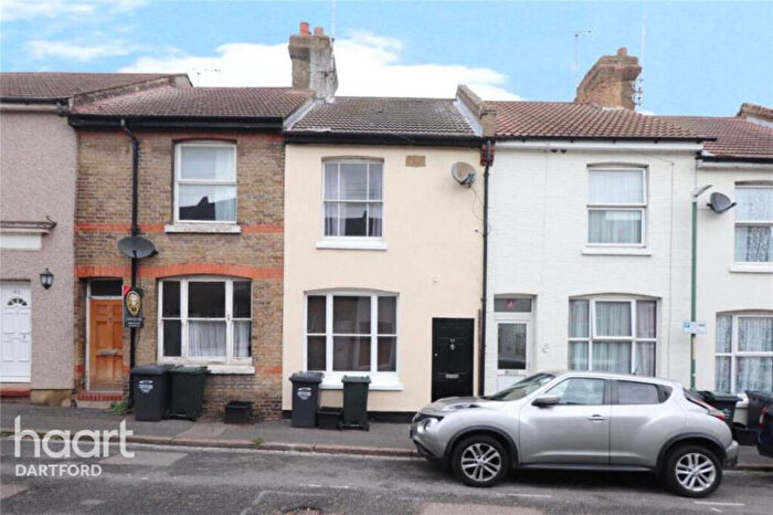 2 Bedroom Terraced House To Rent In Gordon Road, Dartford, DA1
