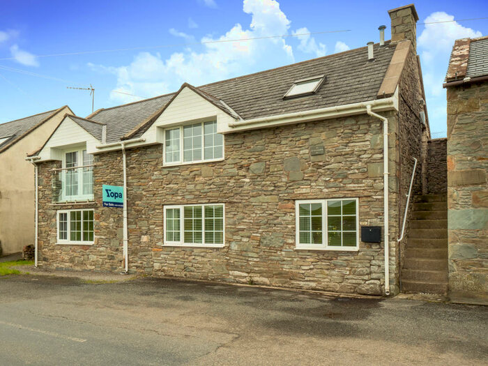 4 Bedroom Detached House For Sale In Kirkcudbright, DG6