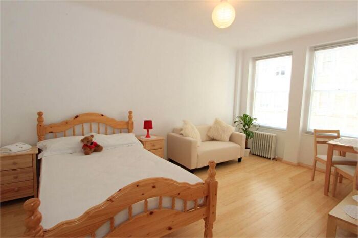 Apartment To Rent In Ivor Court, Gloucester Place, Regents Park, London, NW1