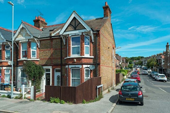 3 Bedroom Semi-Detached House To Rent In St Lukes Avenue, Ramsgate, Kent, CT11