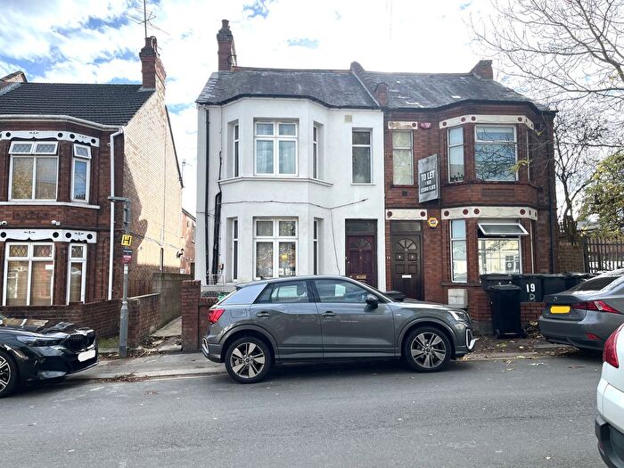 1 Bedroom Flat To Rent In Hazelbury Crescent, Luton, LU1