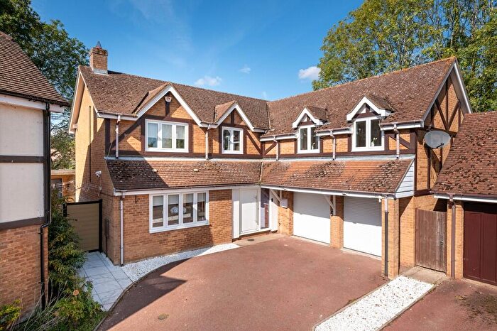 5 Bedroom Detached House For Sale In Brockwell, Oakley, MK43