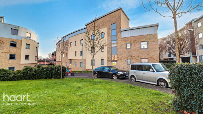 2 Bedroom Flat For Sale In Forum Court, Bury St Edmunds, IP32