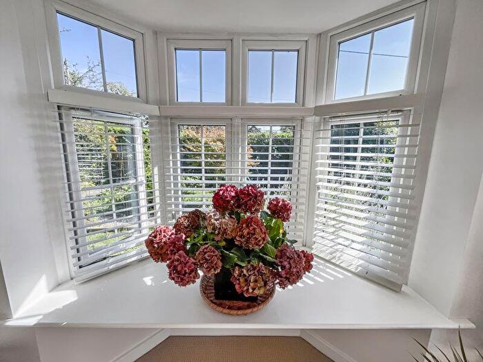5 Bedroom Detached House For Sale In West Christchurch, BH23