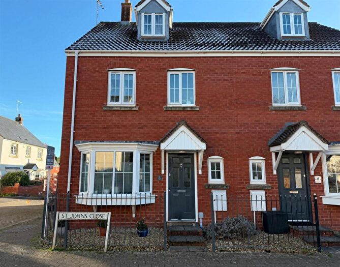 4 Bedroom House For Sale In St. Johns Close, Tiverton, EX16