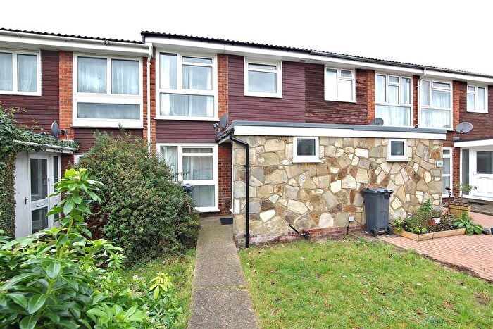 3 Bedroom Terraced House To Rent In Spencer Road, Isleworth, TW7