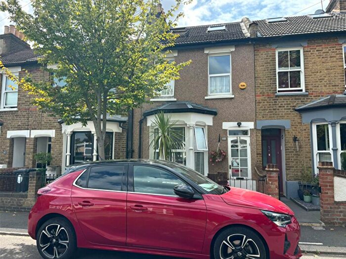 1 Bedroom Flat To Rent In Brunswick Street, Walthamstow, London, E17