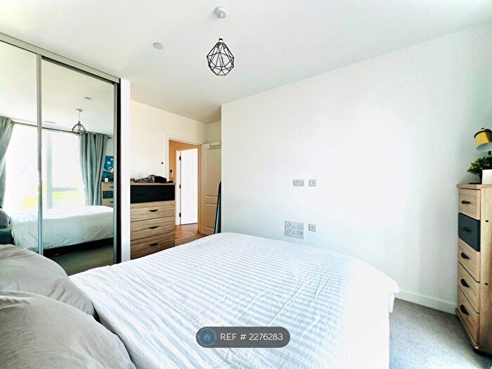 1 Bedroom Flat To Rent In Chorley Court, London, E14