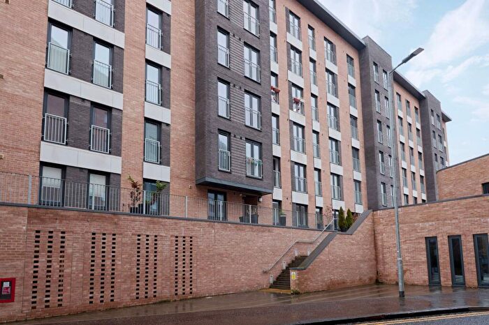 2 Bedroom Flat For Sale In / Bell Street, Glasgow, G4
