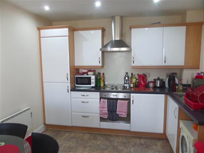 2 Bedroom Flat To Rent In Carlton Boulevard, Lincoln, LN2