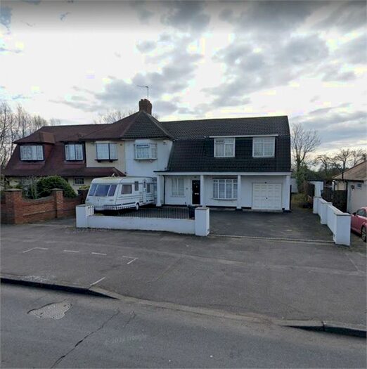 5 Bedroom Semi-Detached House To Rent In Billet Road, Chadwell Heath, Romford, RM6