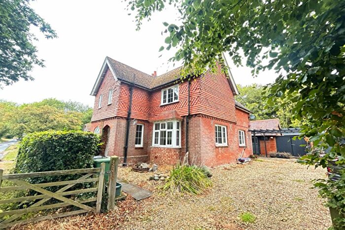 2 Bedroom Cottage To Rent In Sherfield-On-Loddon, Hampshire, RG27