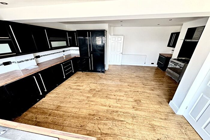 3 Bedroom Terraced House To Rent In Avon Street, CV2