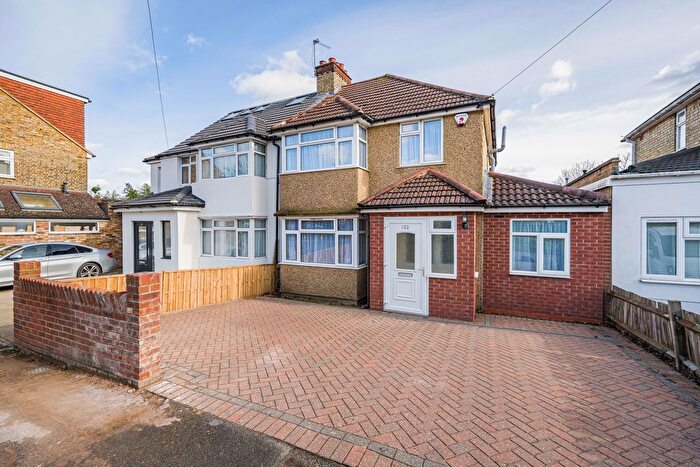 4 Bedroom Semi-Detached House To Rent In Long Lane, Hillingdon, Uxbridge, UB10