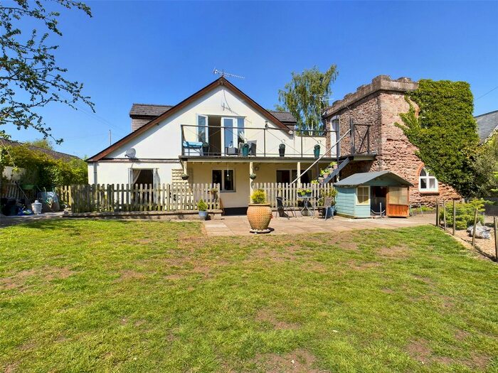 4 Bedroom Detached House For Sale In Glewstone, Ross-On-Wye, Herefordshire, HR9