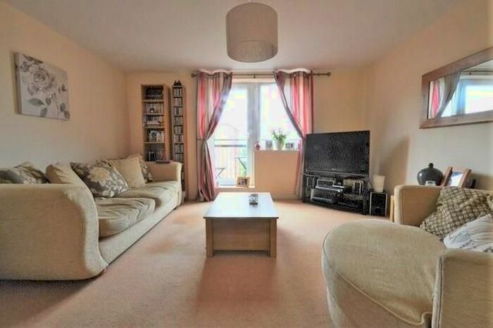2 Bedroom Flat To Rent In Slateford Gait, Edinburgh, EH11