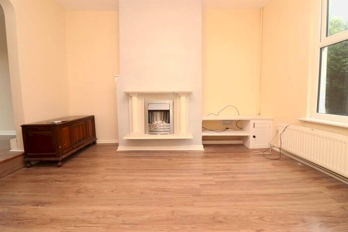 2 Bedroom End Of Terrace House To Rent In Baynes Street, Hoddlesden, Darwen, BB3