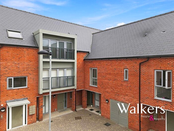 2 Bedroom Flat For Sale In Harry Lemon Court, Springfield, CM1