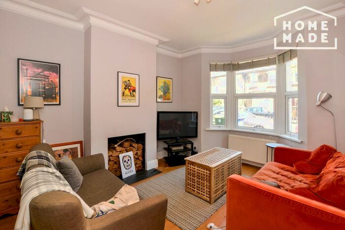 3 Bedroom Terraced House To Rent In Astbury Road, Queens Road Peckham, SE15