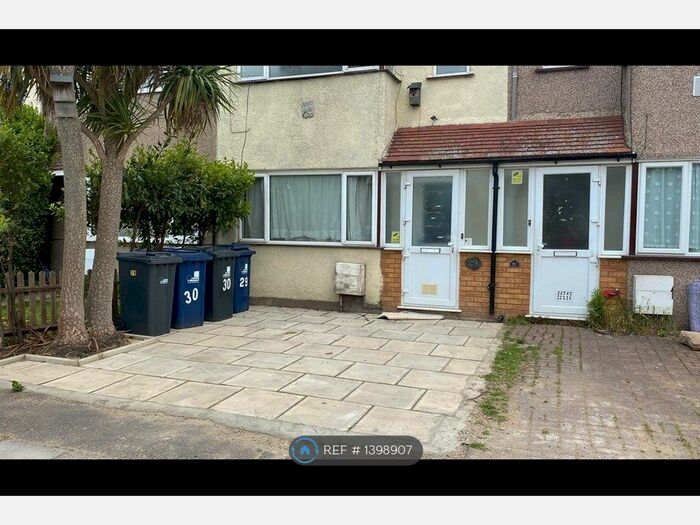 2 Bedroom Terraced House To Rent In Southall, Southall, UB1