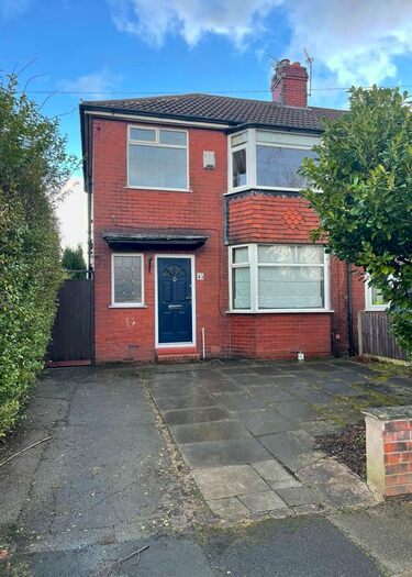 3 Bedroom Semi-Detached House To Rent In Beech Avenue, Manchester, M45