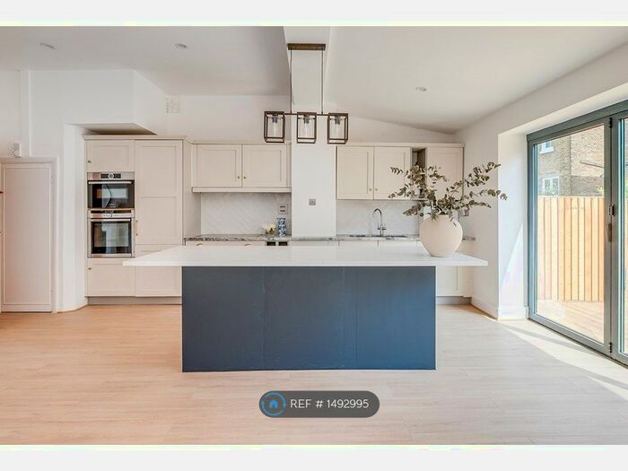 4 Bedroom Terraced House To Rent In Crowborough Road, London, SW17