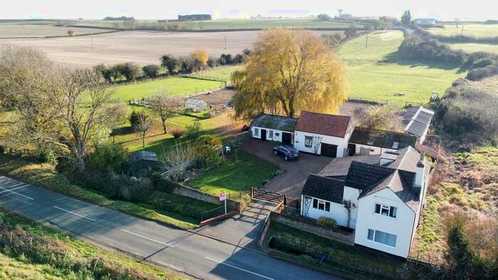 4 Bedroom Detached House For Sale In Billingborough Road, Folkingham, NG34