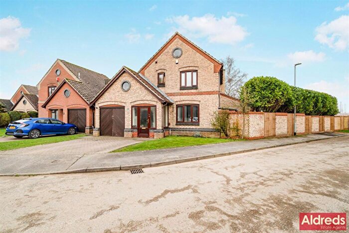 4 Bedroom Detached House For Sale In Birch Close, Oulton Road, Lowestoft, Suffolk, NR32