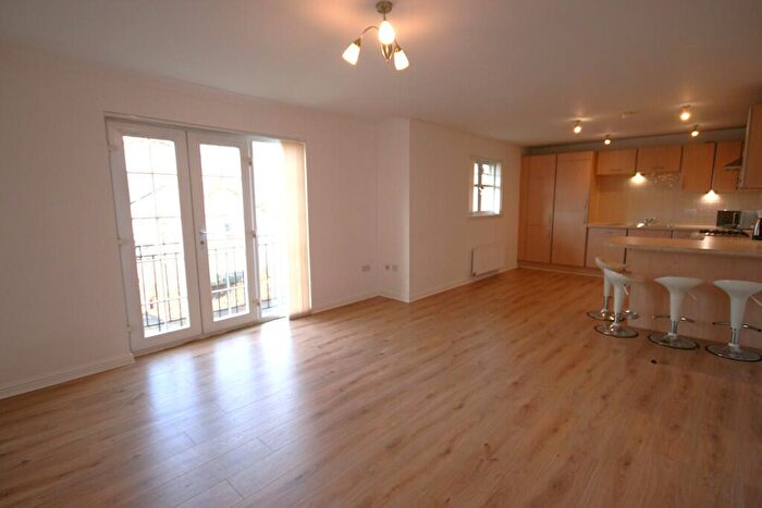 2 Bedroom Flat To Rent In Braids Circle, Modern Bedroom Unfurnished Apartment, Paisley - Available //, PA2
