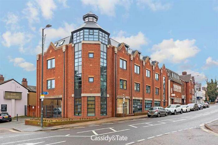 1 Bedroom Flat To Rent In London Road, St Albans, AL1