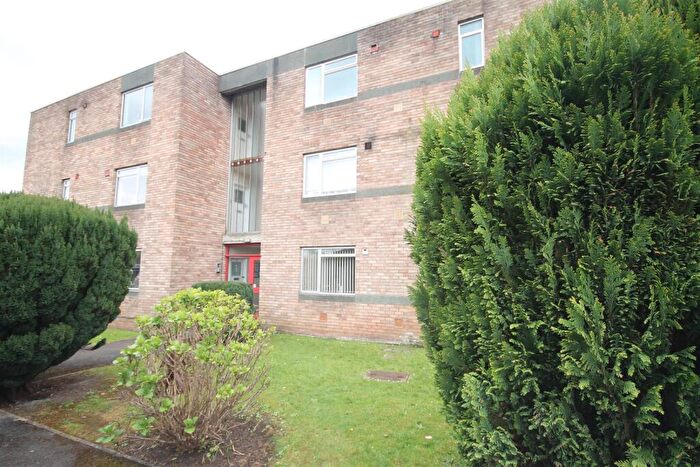 2 Bedroom Flat To Rent In Cleeve Wood Road, Bristol, BS16
