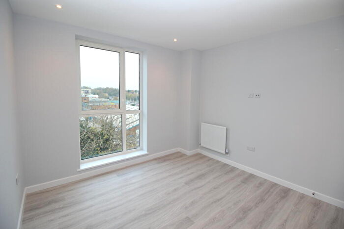 2 Bedroom Apartment To Rent In Radford Way, CM12